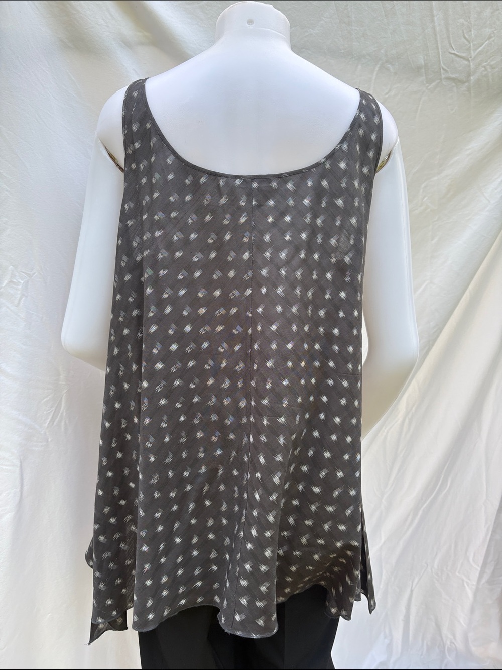 Eileen Fischer Dark Gray Printed Silk Tank Top - Picture 11 of 11